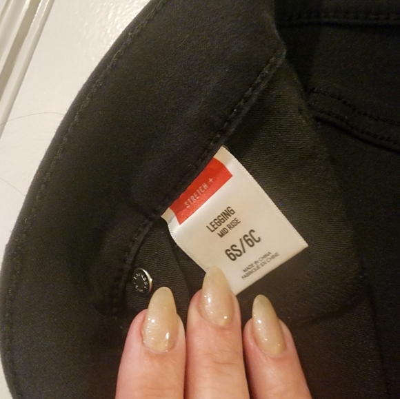 Express black skinny cotton jeans/leggings - size 6 short - Picture 6 of 7